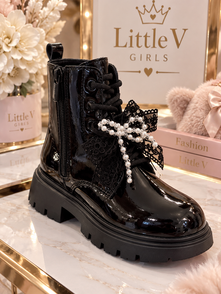 Pearl Bow Boots